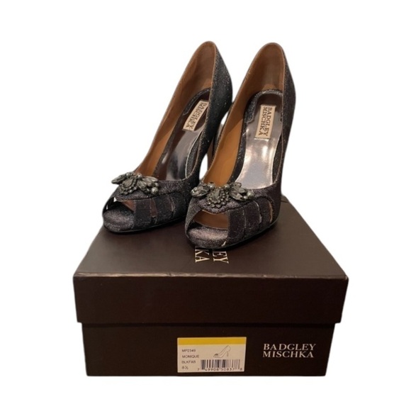 New BADGLEY MISHKA embellished peep toe heels - Picture 6 of 8